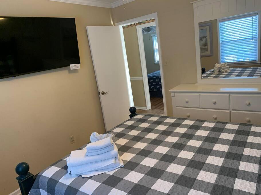 Beach Breeze 3, Pet Friendly, Walking Distance To Atlantic Ocean Free Parking Myrtle Beach Zewnętrze zdjęcie
