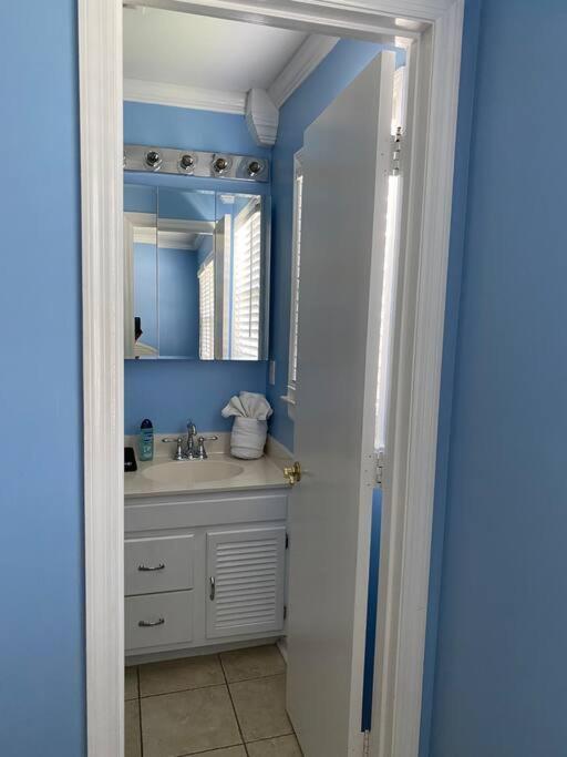 Beach Breeze 3, Pet Friendly, Walking Distance To Atlantic Ocean Free Parking Myrtle Beach Zewnętrze zdjęcie