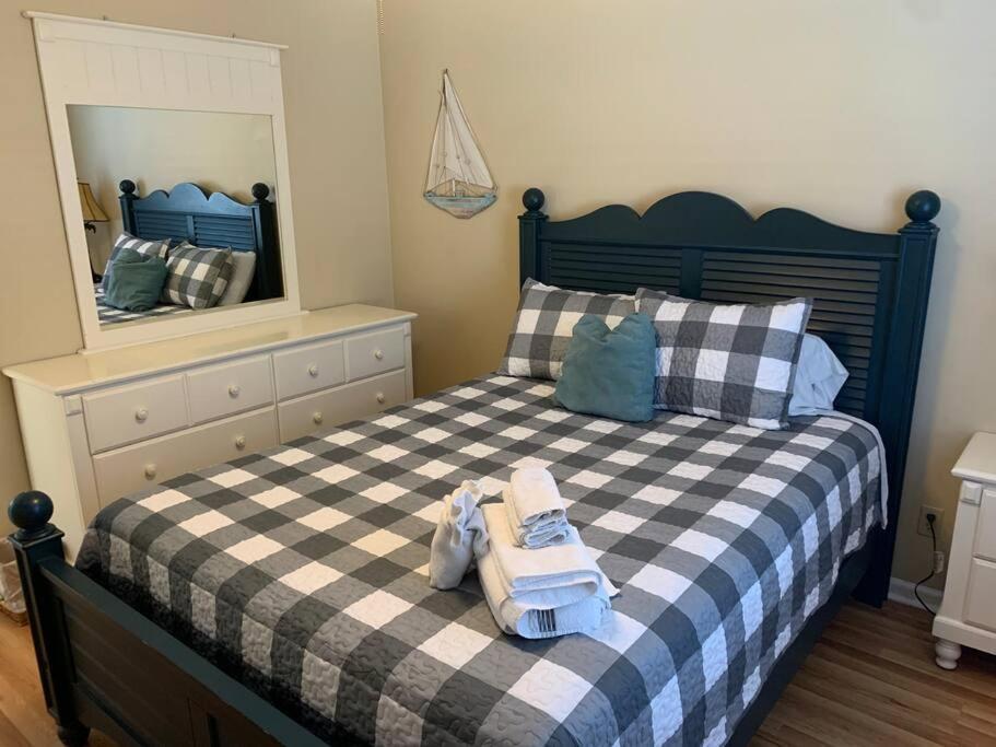 Beach Breeze 3, Pet Friendly, Walking Distance To Atlantic Ocean Free Parking Myrtle Beach Zewnętrze zdjęcie